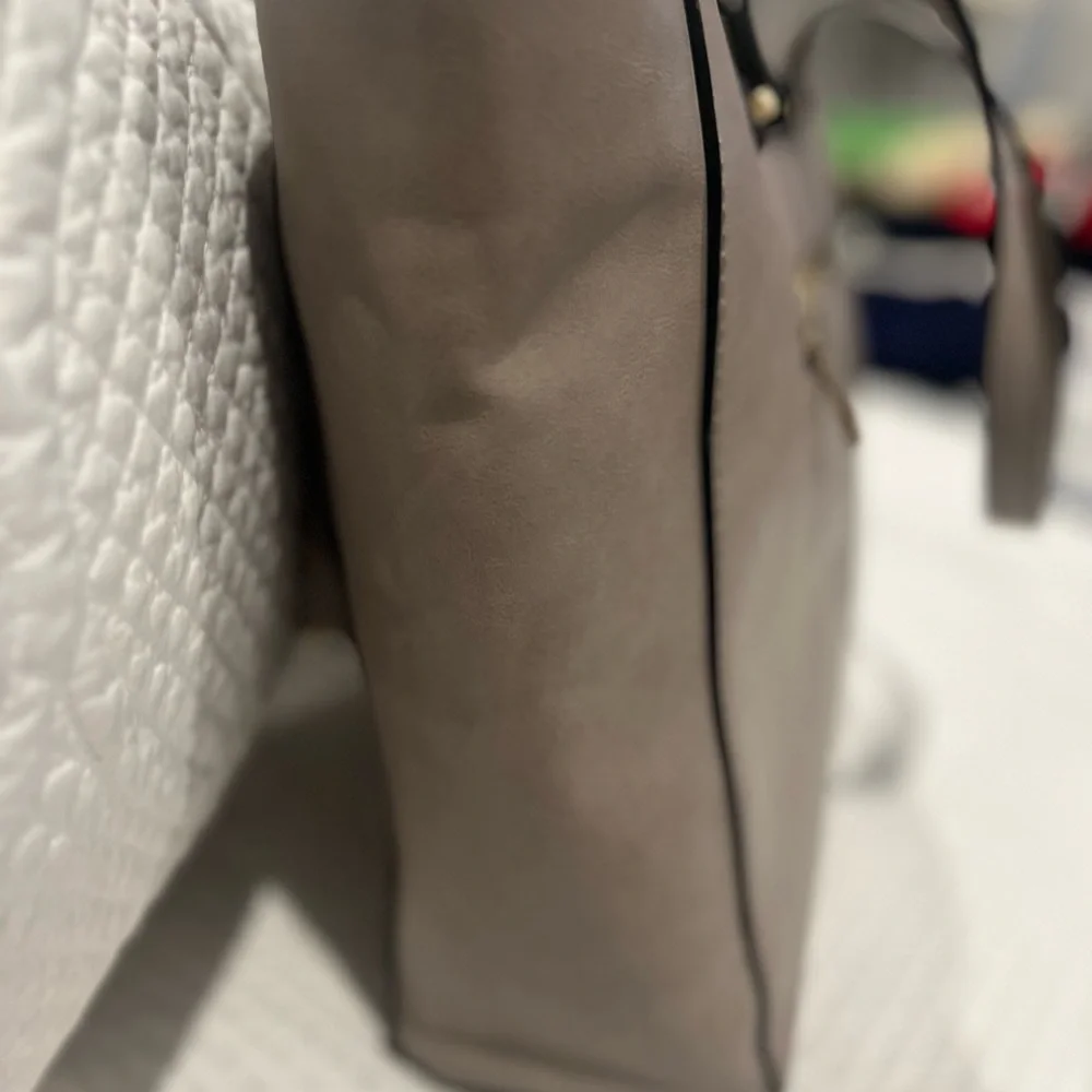 Sole Society work bag with laptop sleeve. Great condition. Functional pockets. - Picture 3 of 5